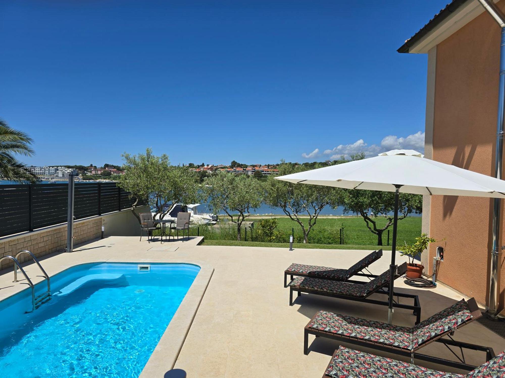 Olive Garden, Apartment With A Private Pool Банджоле Экстерьер фото